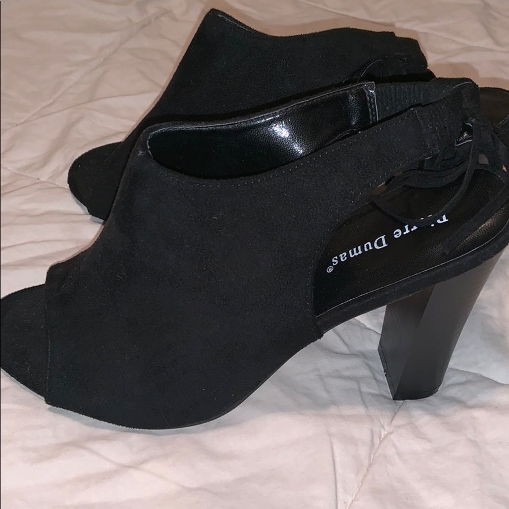 Women’s Black heels